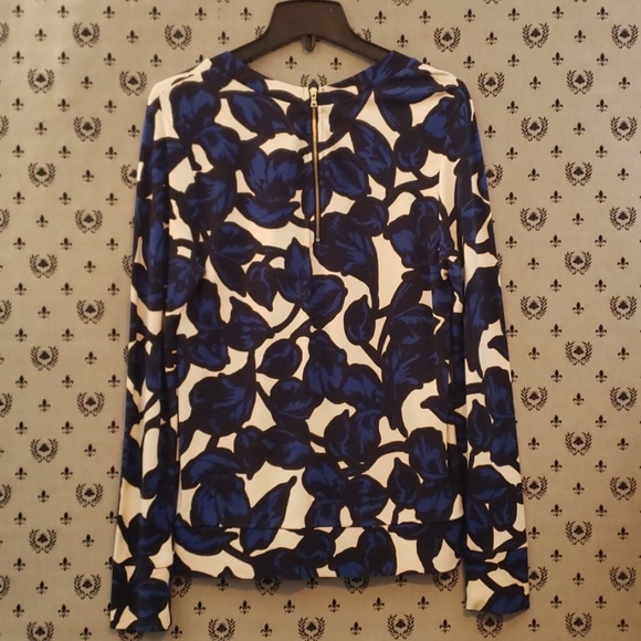 Banana Republic Floral Top - Picture 3 of 4